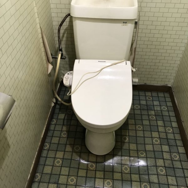 横浜市瀬谷区にてトイレの床直し
